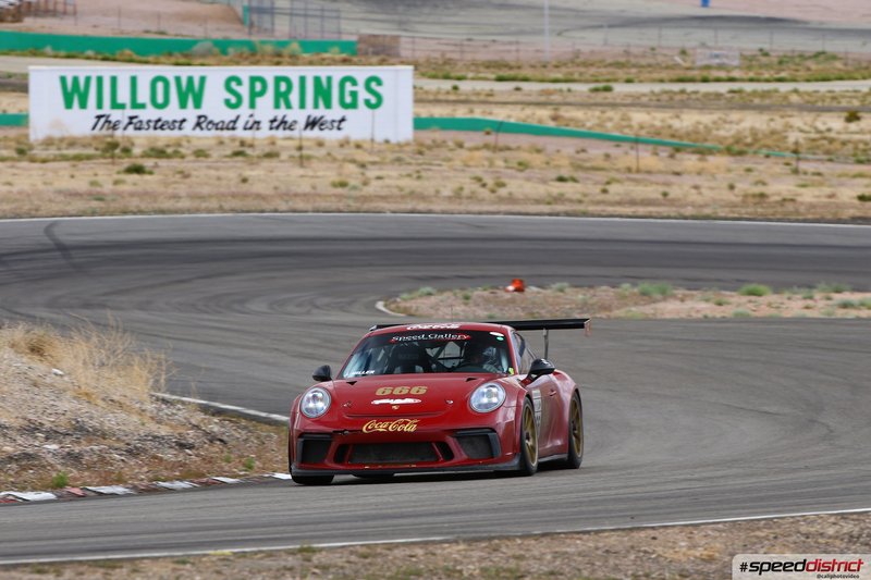 Porsche 911 GT3 Cup red