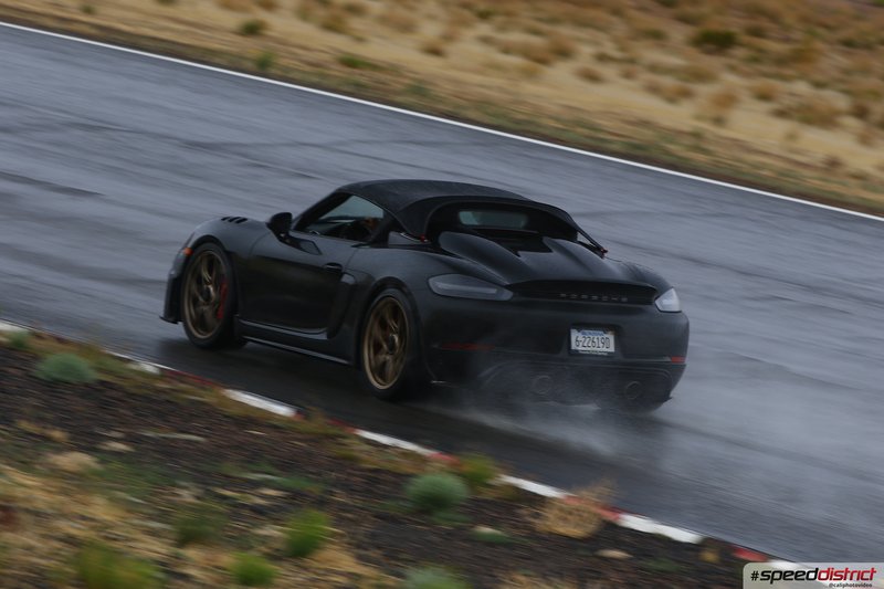 Porsche Cayman GT4 black