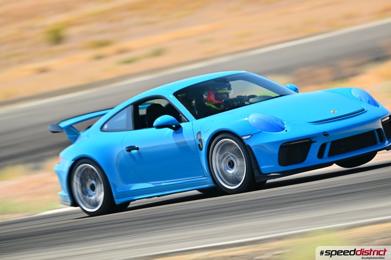 Porsche 911 GT3 RS blue