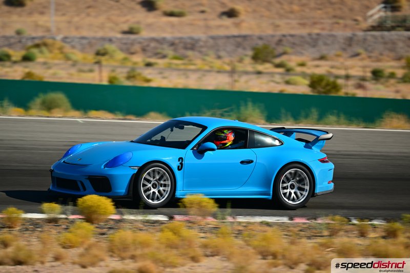 Porsche 911 GT3 RS blue