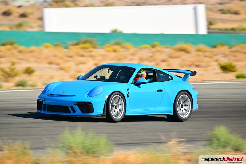 Porsche 911 GT3 RS blue