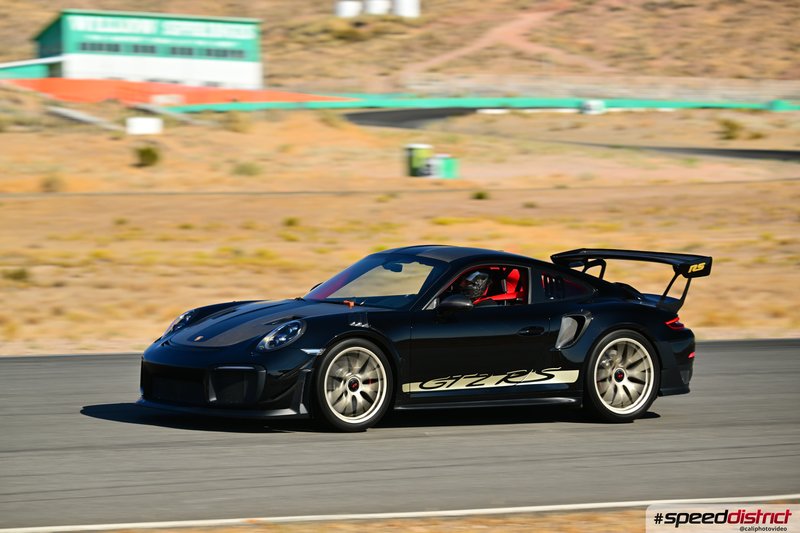 Porsche 911 GT3 RS blue