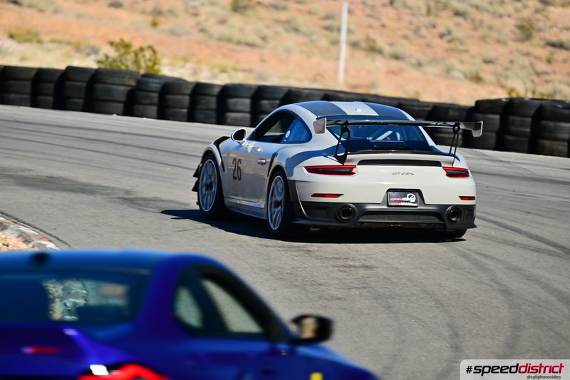 Porsche 911 GT2 RS