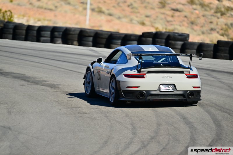 Porsche 911 GT2 RS