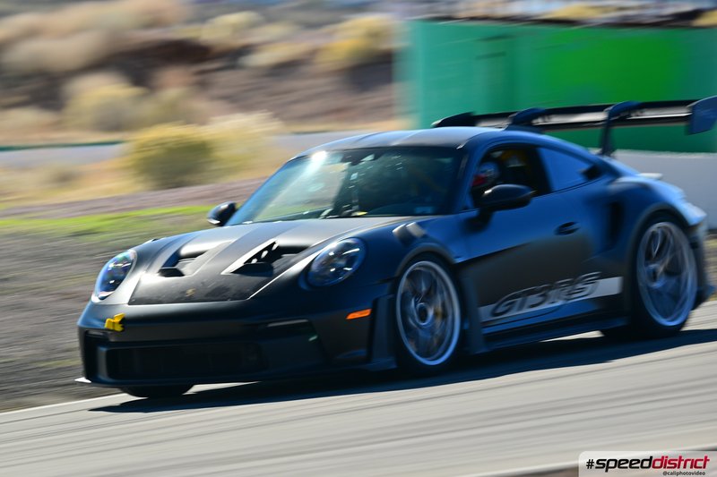 Porsche 911 GT3 RS blue