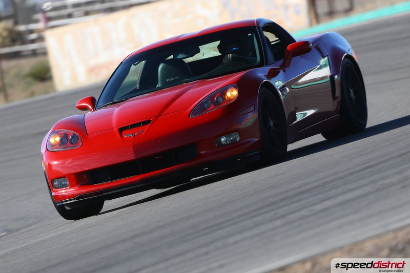 Chevrolet Corvette Z06 red
