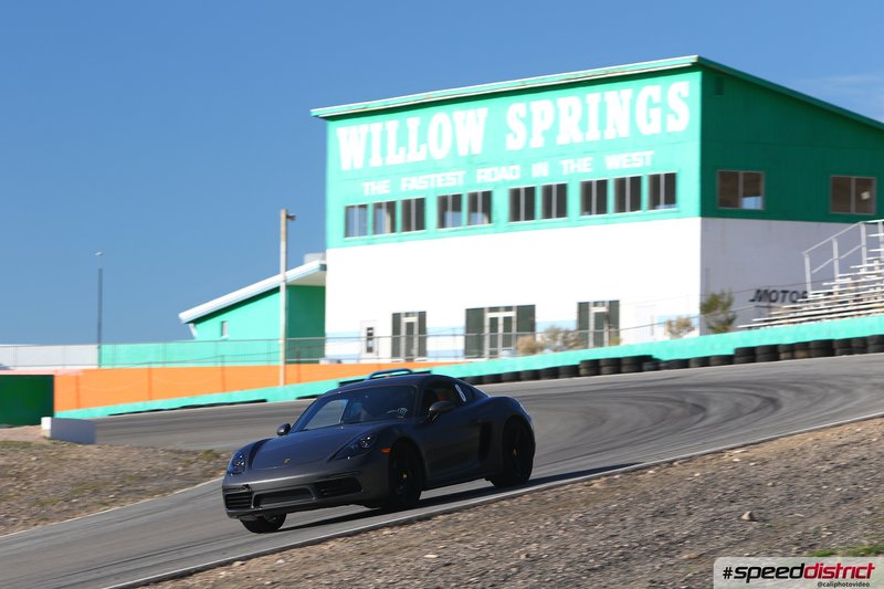 Porsche 911 GT3 blue