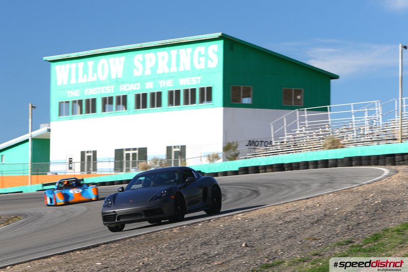 Porsche 911 GT3 blue