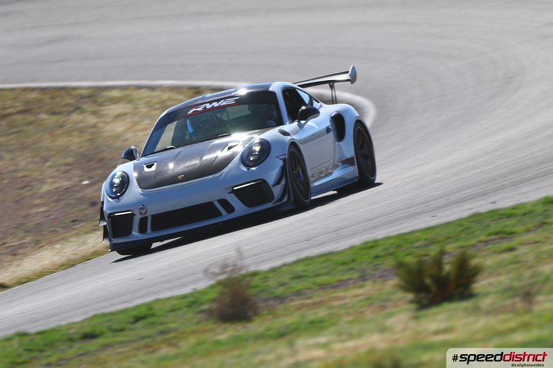 Porsche 911 GT3 RS white