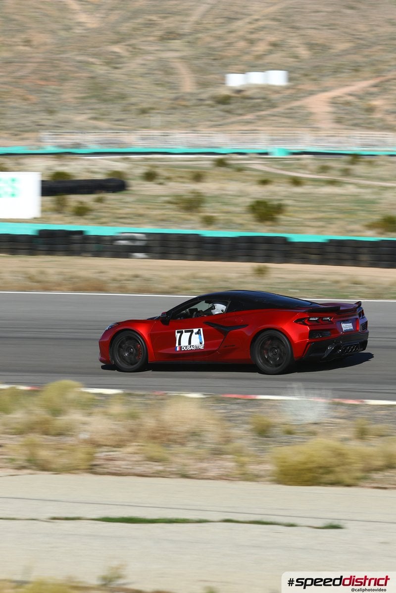Chevrolet Corvette Z06 red