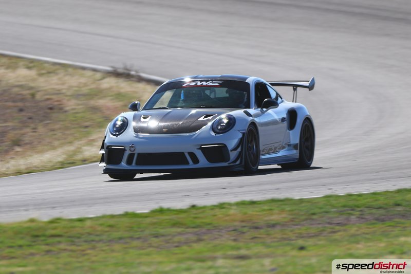 Porsche 911 GT3 RS white