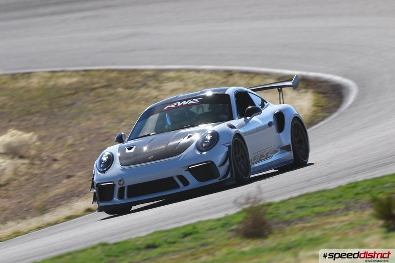 Porsche 911 GT3 RS white