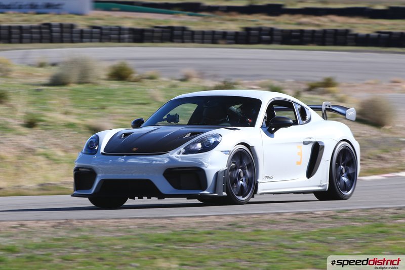 Porsche Cayman GT4 RS white