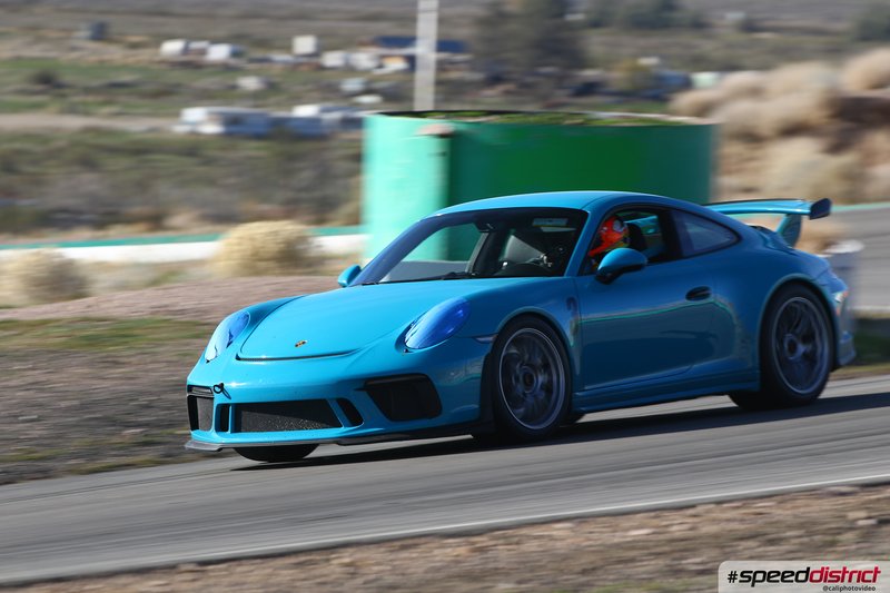 Porsche 911 GT3 RS blue