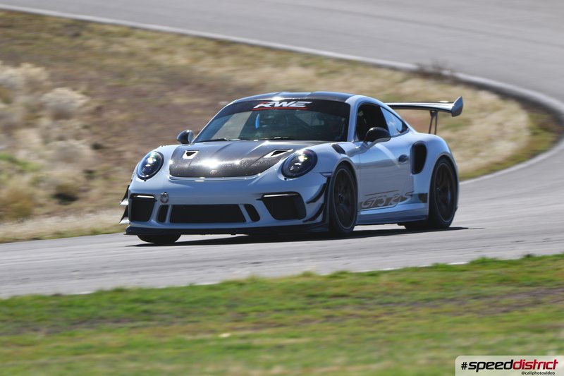 Porsche 911 GT3 RS white