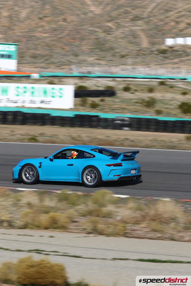 Porsche 911 GT3 blue