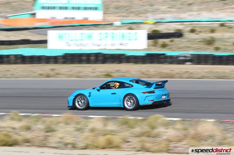 Porsche 911 GT3 blue