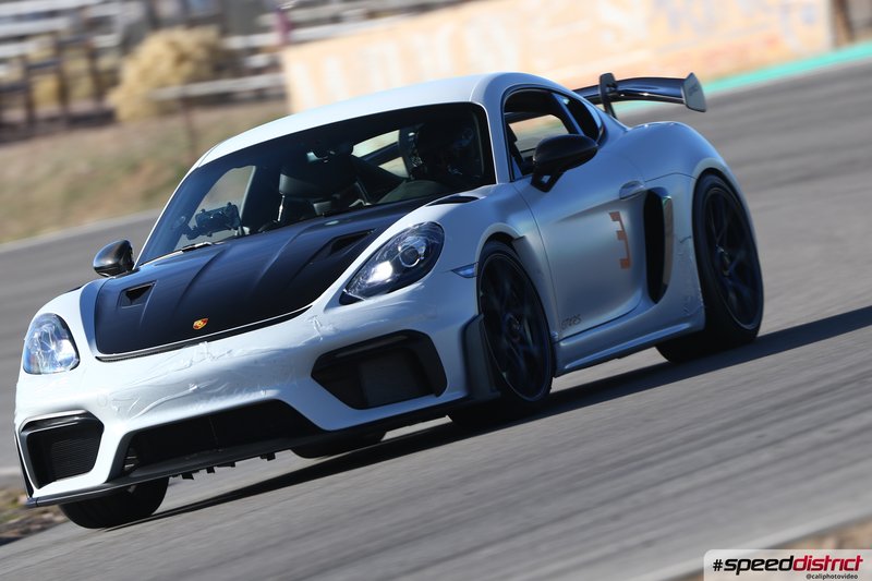 Porsche Cayman GT4 RS white