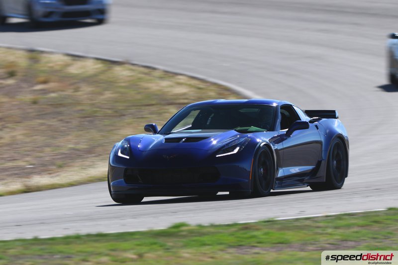 Chevrolet Corvette Z06 blue
