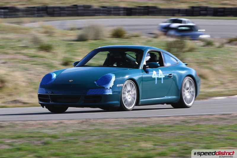 Porsche 911 GT3 teal