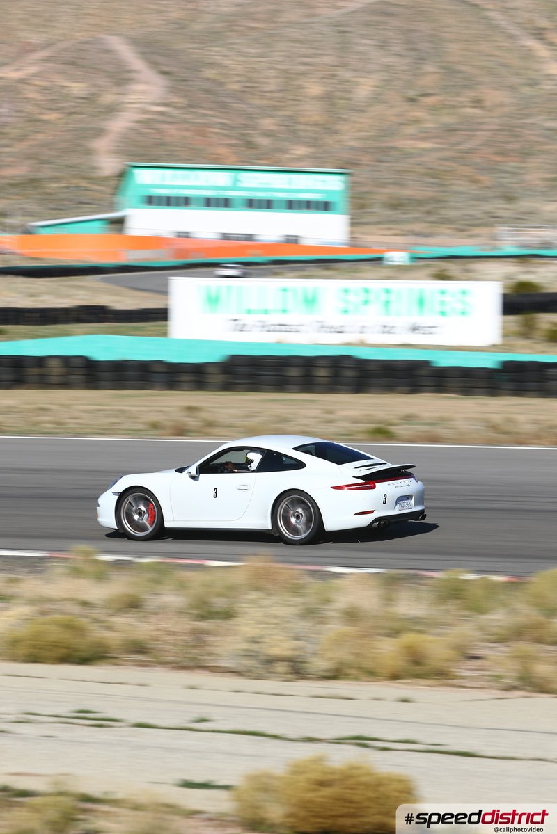 Porsche 911 GT3 white
