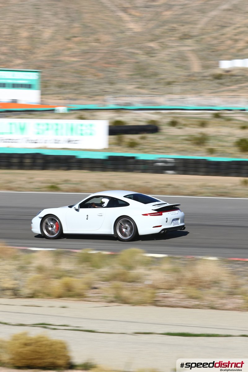 Porsche 911 GT3 white