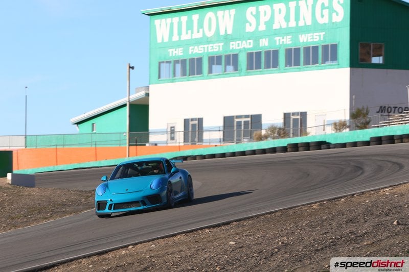 Porsche 911 GT3 blue