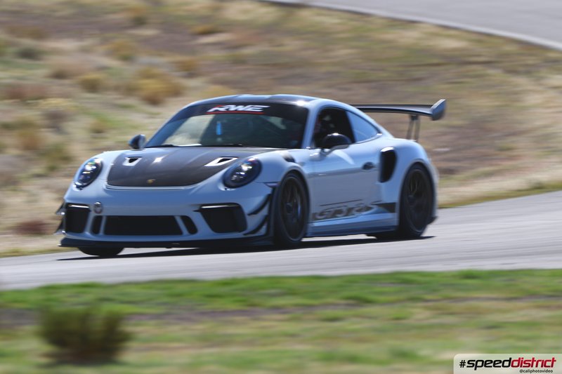 Porsche 911 GT3 RS white