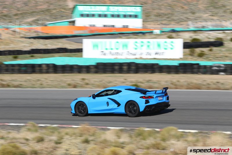 Chevrolet Corvette Z06 blue