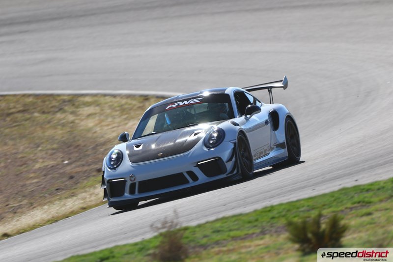 Porsche 911 GT3 RS white