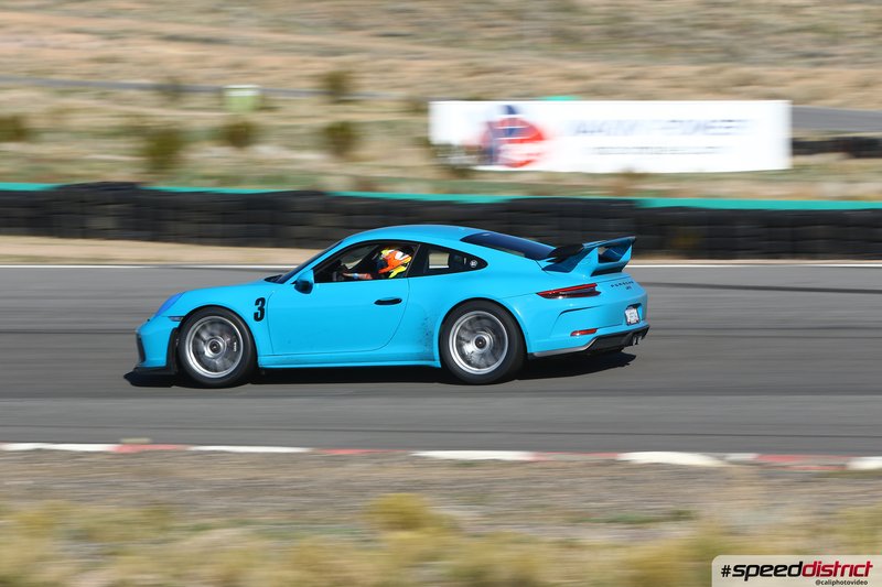 Porsche 911 GT3 blue