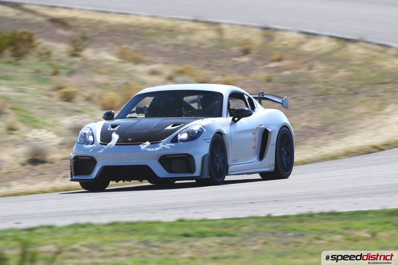 Porsche Cayman GT4 RS white