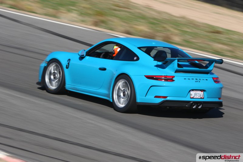 Porsche 911 GT3 blue