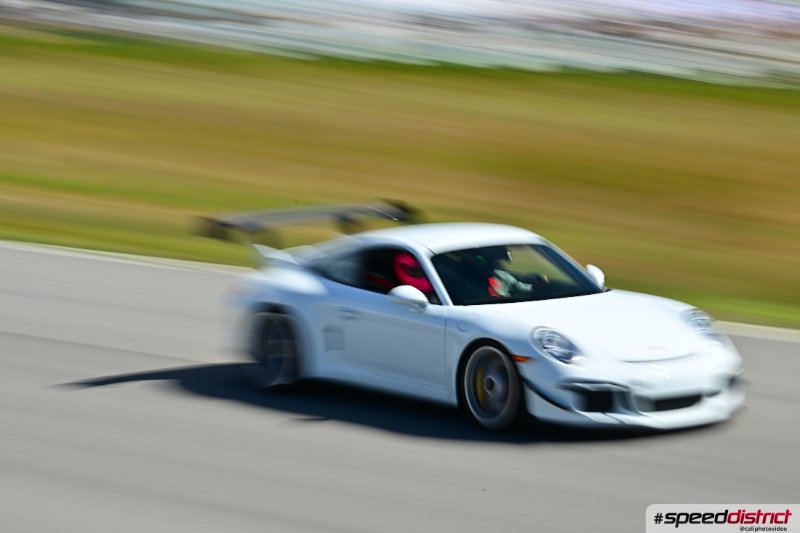 Porsche 911 GT3 white