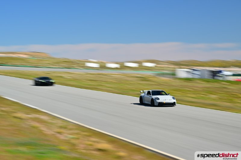 Porsche 911 GT3 RS white