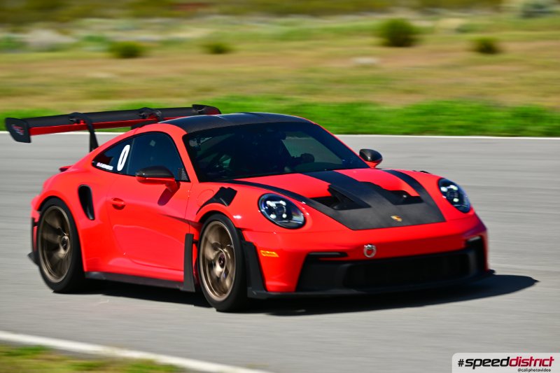 Porsche 911 GT3 RS red