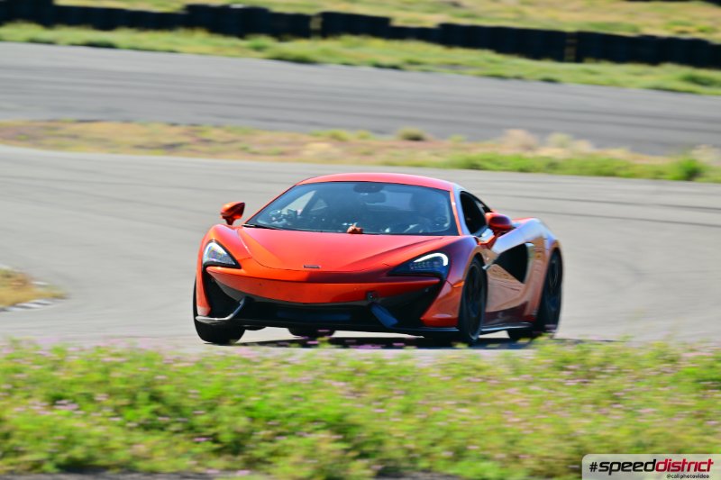McLaren 570S orange