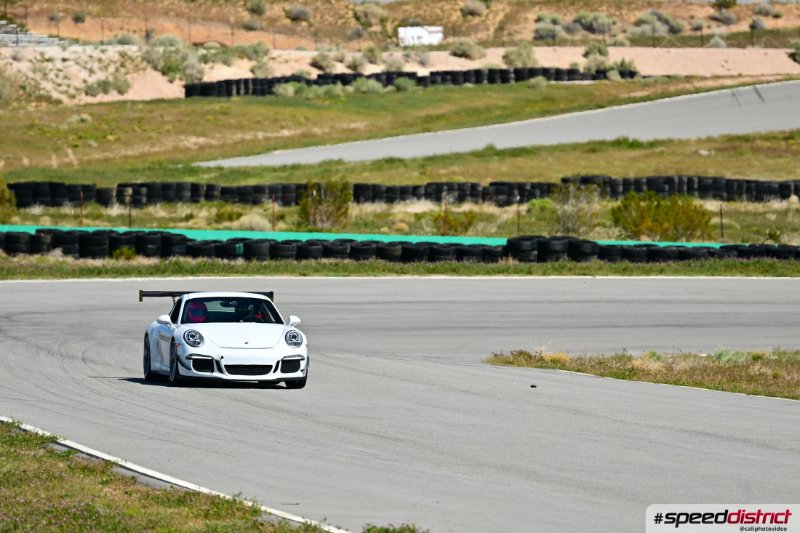 Porsche 911 GT3 RS white