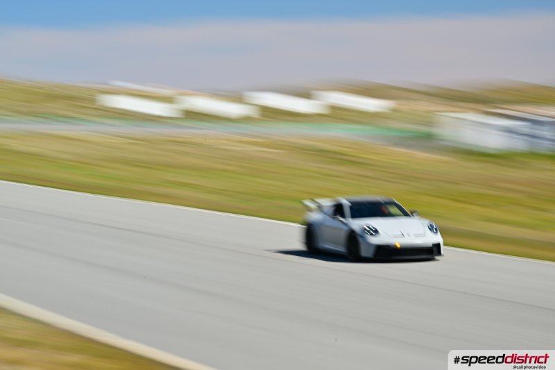 Porsche 911 GT3 RS white