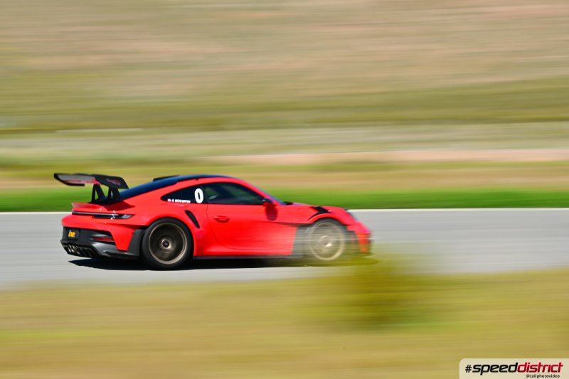 Porsche 911 GT3 RS red
