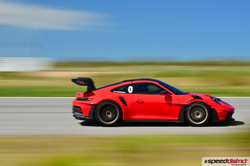 Porsche 911 GT3 RS red