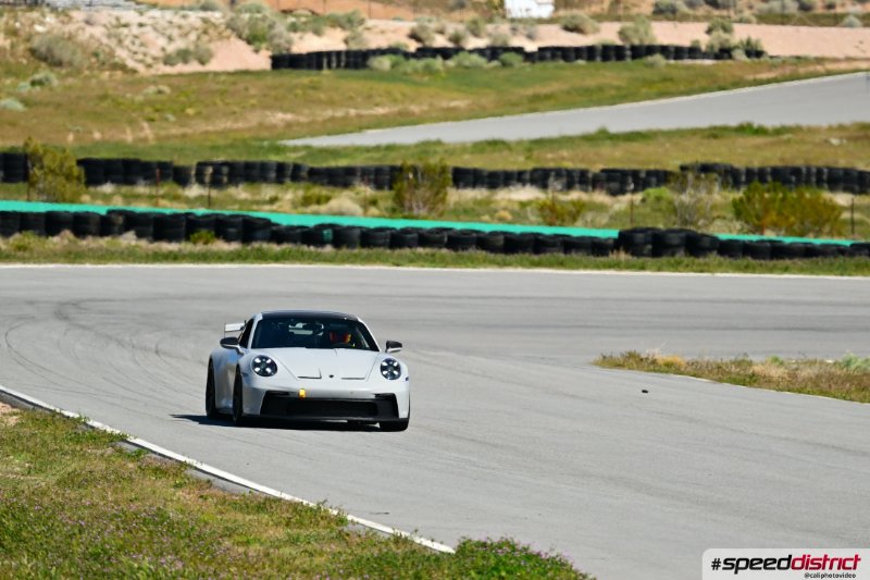 Porsche 911 GT3 RS white