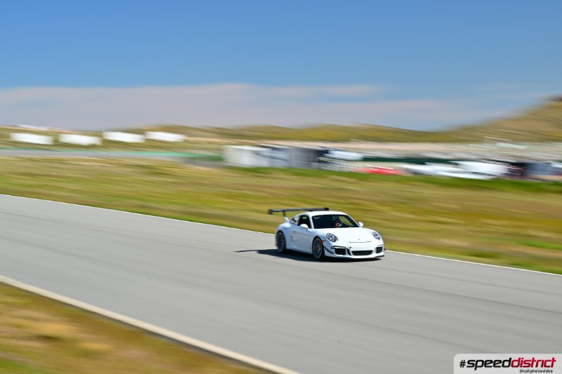 Porsche 911 GT3 RS white