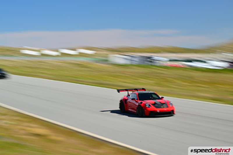 Porsche 911 GT3 RS red