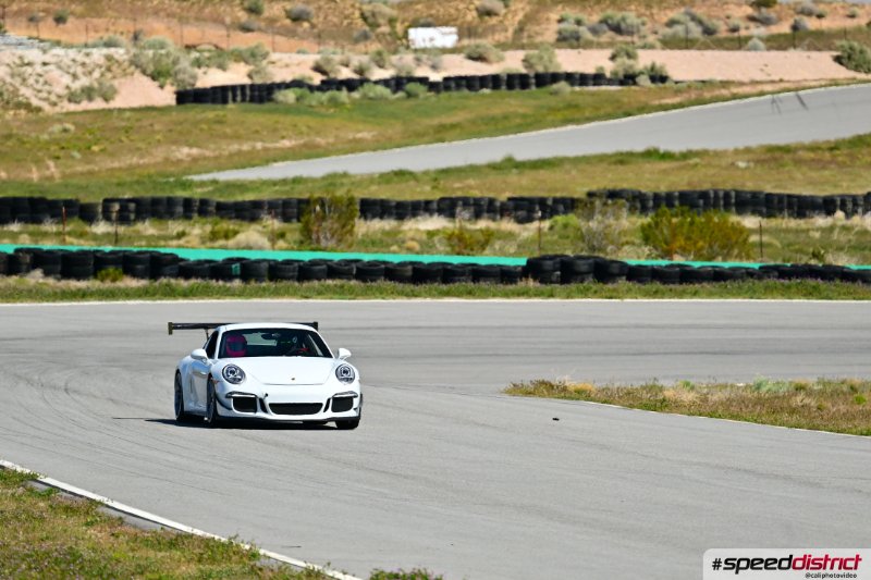 Porsche 911 GT3 RS white