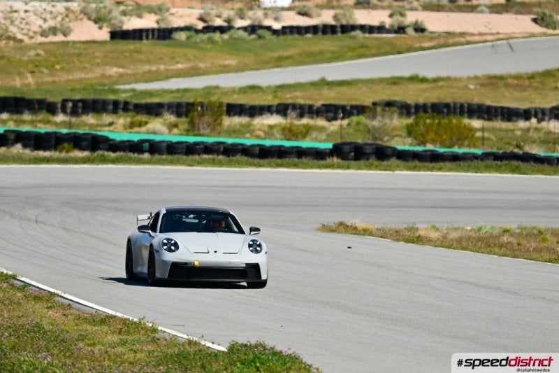 Porsche 911 GT3 chalk