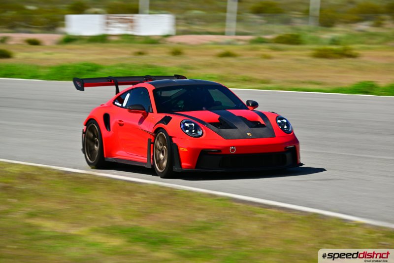 Porsche 911 GT3 RS red