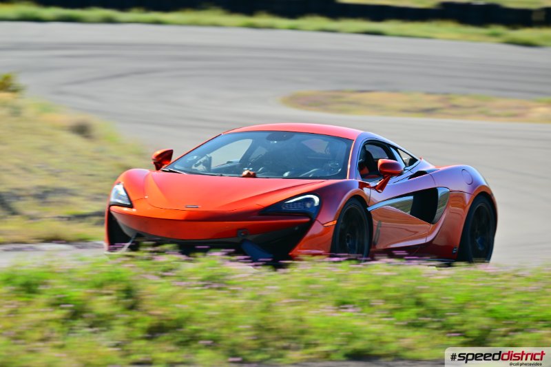 McLaren 570S orange