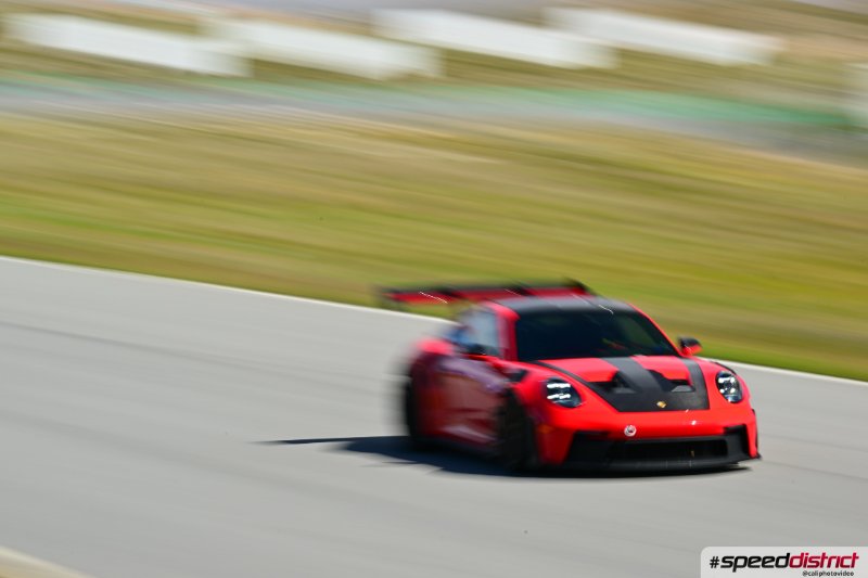 Porsche 911 GT3 RS red