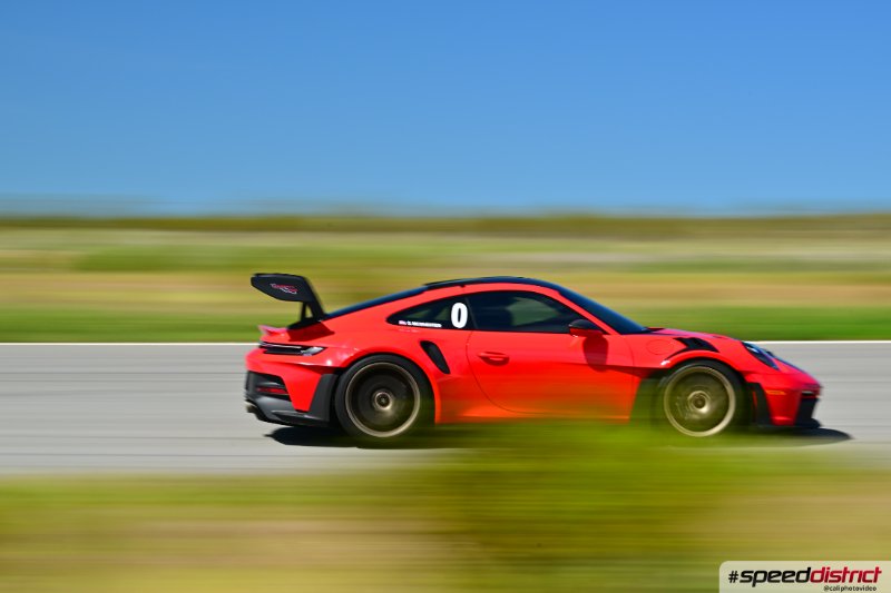 Porsche 911 GT3 RS red